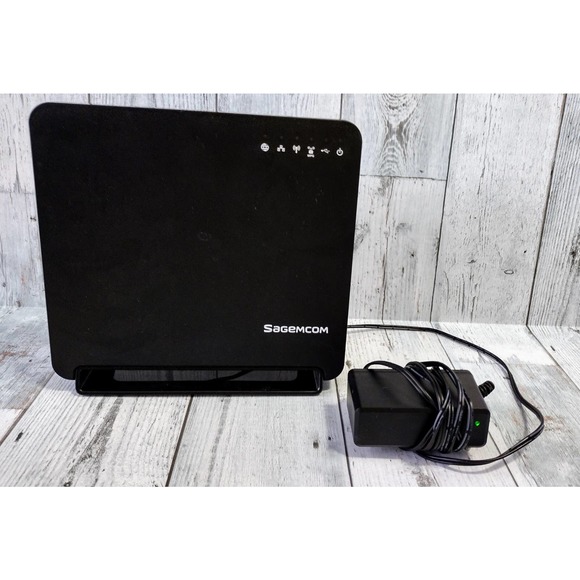 SageCom Fast 5260 Dual Band Wireless Router! Fast Internet! Increased Coverage! - Picture 2 of 5